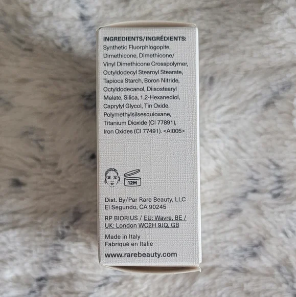 Enlighten - Rare Beauty Highlighter Selena Gomez - Picture 12 of 14